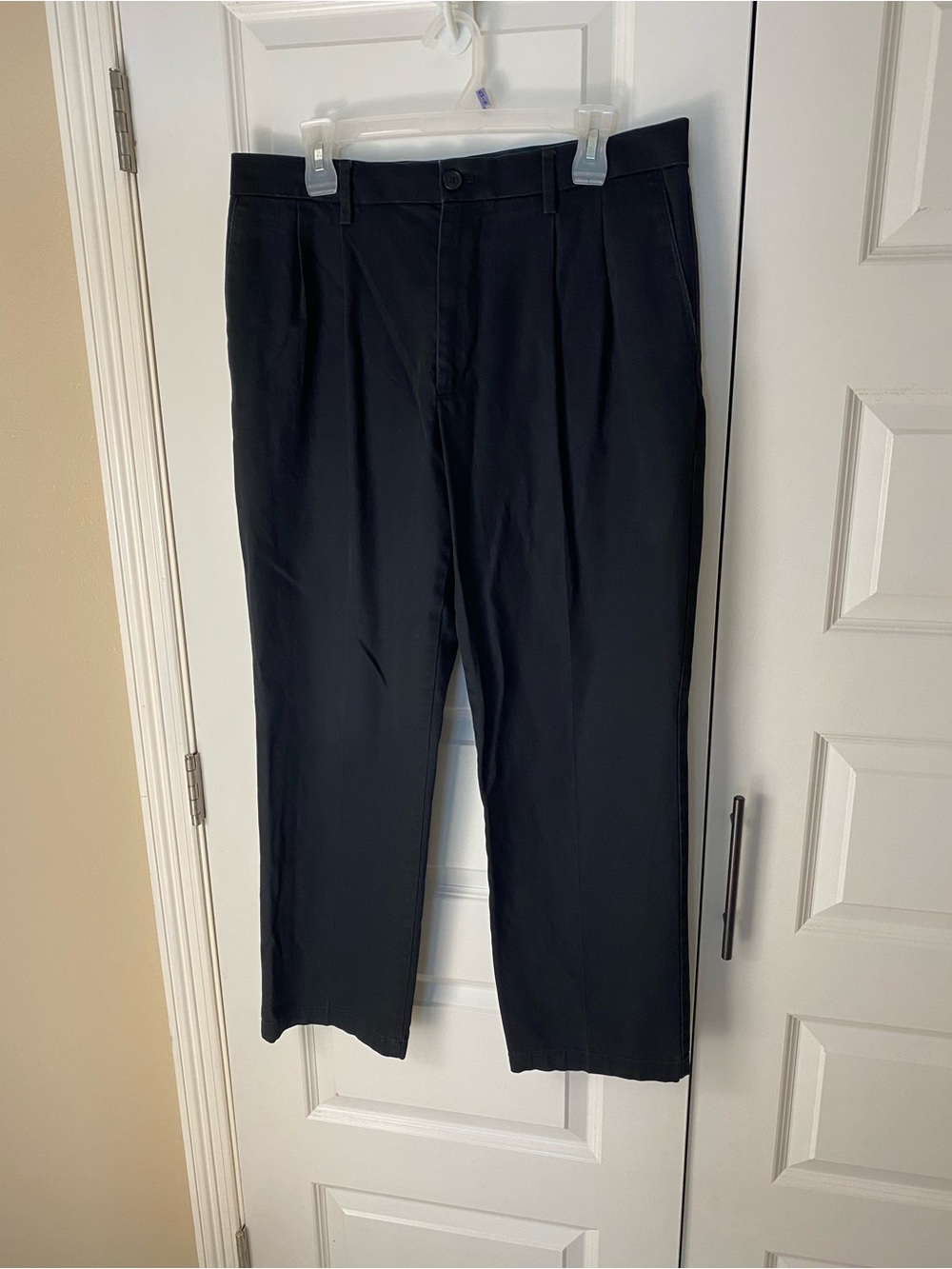Dockers Men's Black Dress Pants - Modern Pleated Front 32x30